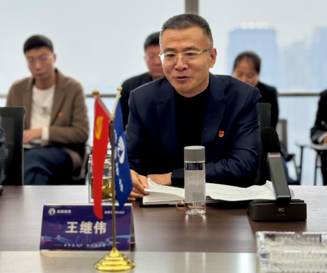 成都路橋黨委組織召開黨員干部大會深入學(xué)習(xí)中央八項(xiàng)規(guī)定精神